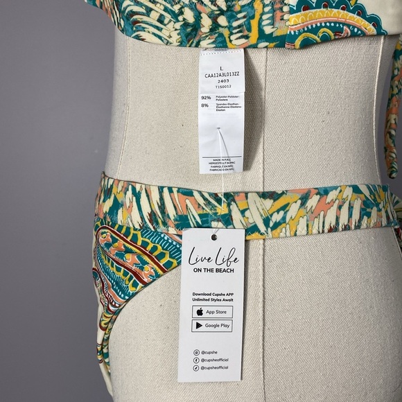 NWT CupShe Paisley Print Reversible Halter Bikini L/XL - Picture 4 of 13